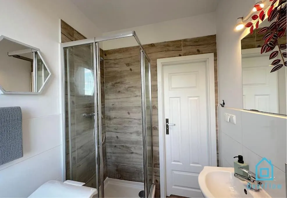 Kwatera prywatna Waza Room - Peaceful Retreat, 10 Minutes To Gdansk Old Town & Seaside