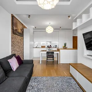 Spacious 2 Bedroom Ac Dalanowska 46 Apartament Warszawa